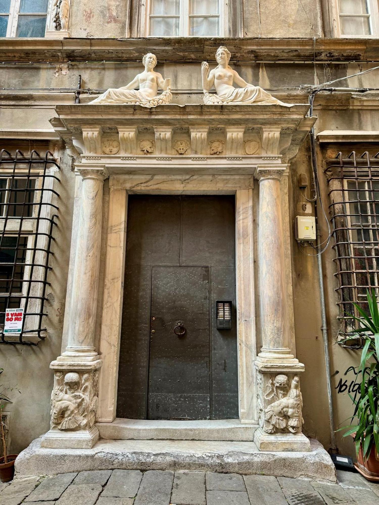 Апартаменты Aquarium 1'Minute! Free Wifi & Netflix "Casa Ripamaris Agnello" - Genova, Centro Storico By Tilo Экстерьер фото